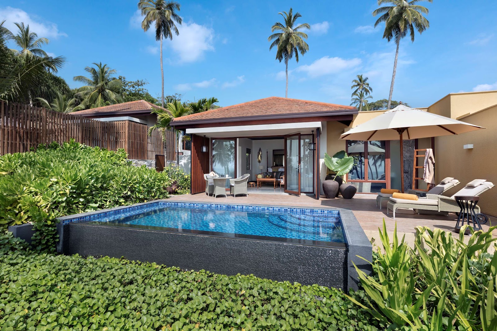 Sri Lanka · destination guide