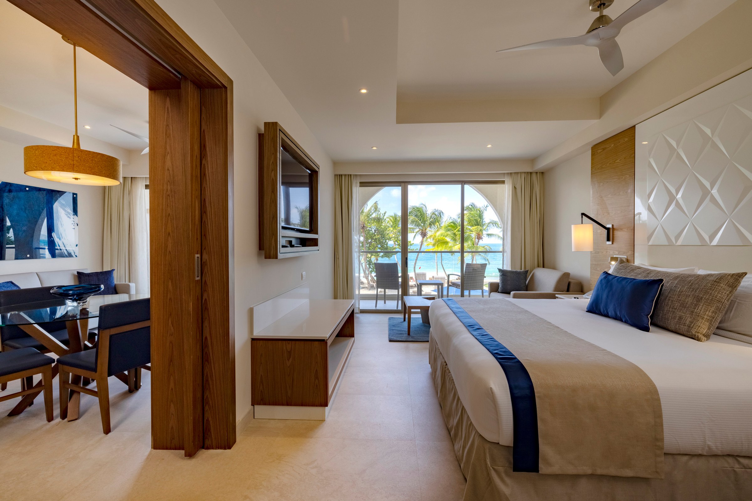 Luxury Presidential Ocean Front Suite